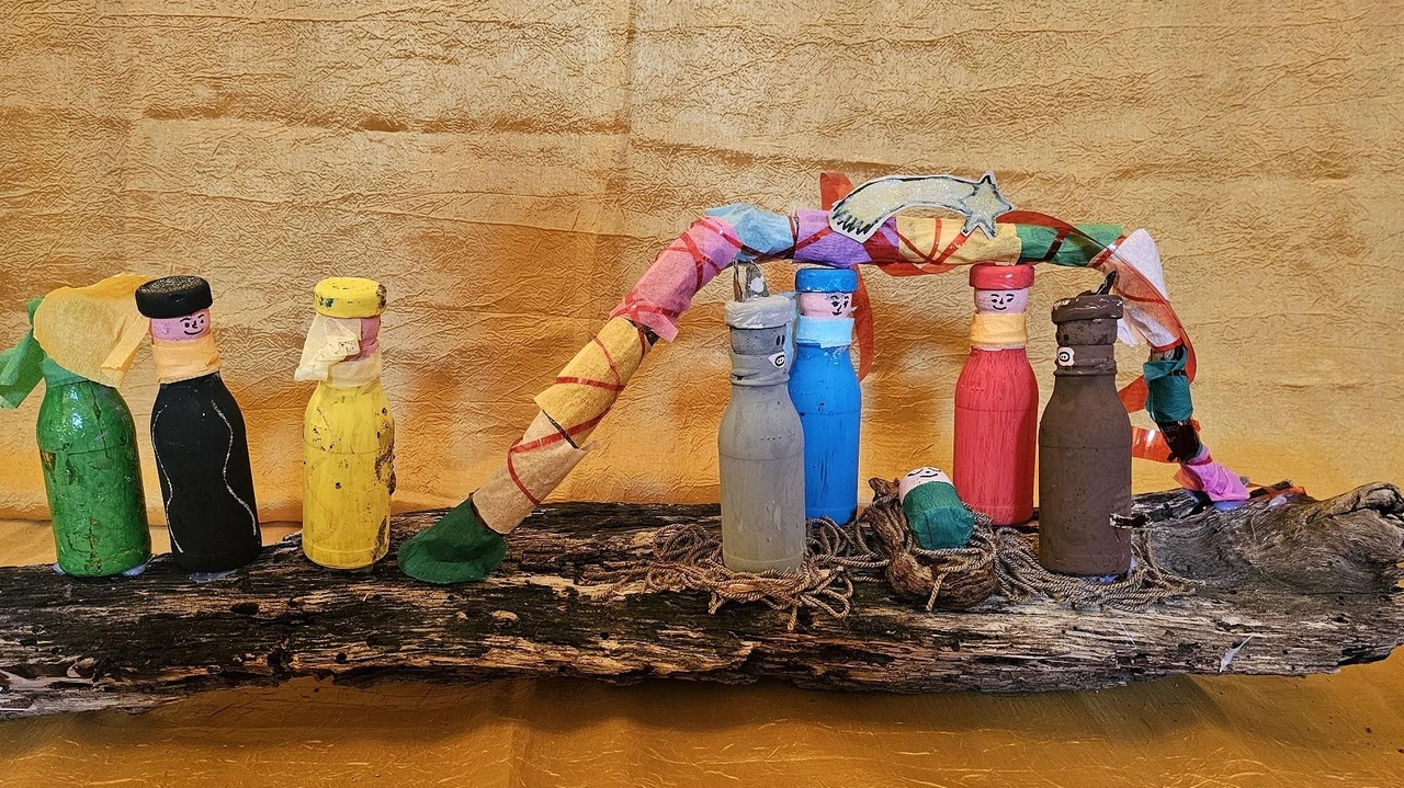 Uno dei trenta presepi realizzati a Monterosso con materiale riciclato Uno dei trenta presepi realizzati a Monterosso con materiale riciclato