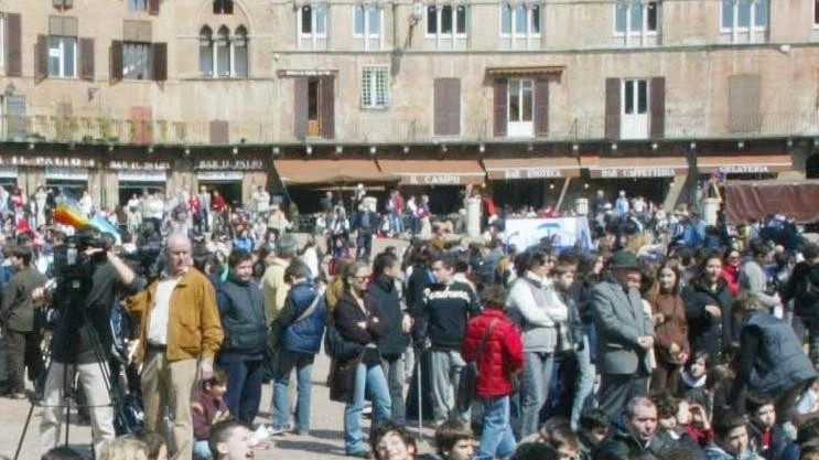 "Oltre venti tra mura e muraglie di città, borghi e fortezze toscane, saranno restaurate e rese nella possibilità di essere... "Oltre venti tra mura e muraglie di città, borghi e fortezze toscane, saranno restaurate e rese nella possibilità di essere...