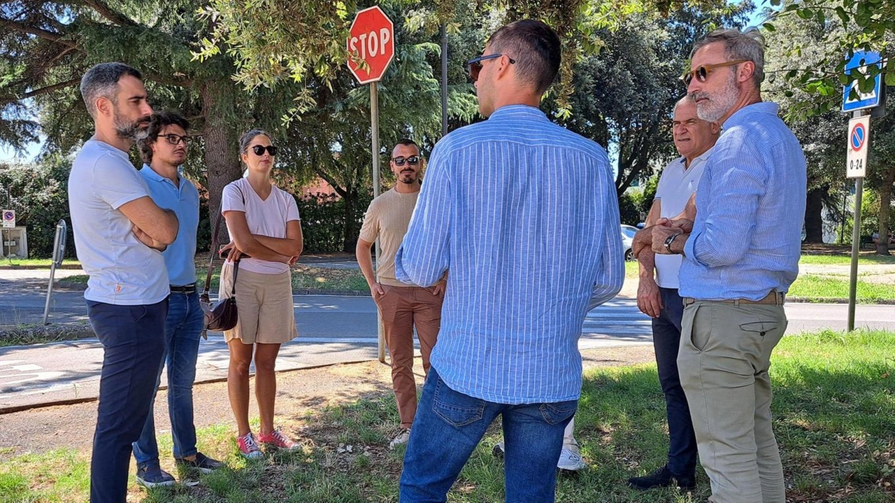 Il recente incontro allo «Stagi» tra Provincia e Comune per fare il punto della situazione Il recente incontro allo «Stagi» tra Provincia e Comune per fare il punto della situazione