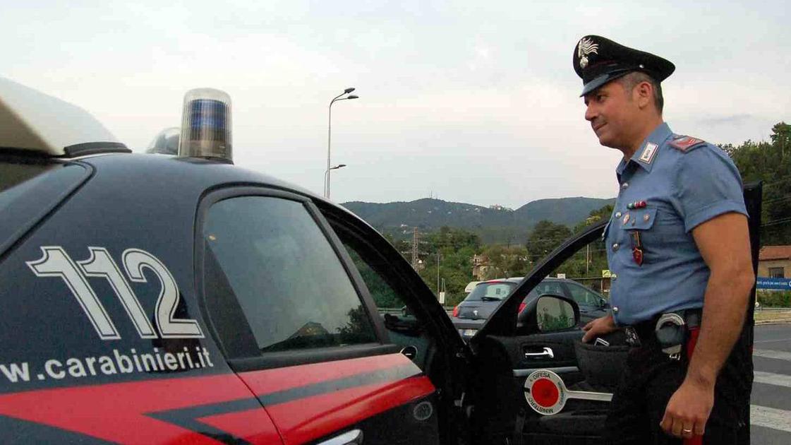 Violenta bimba di 10 anni, arrestato dai carabinieri