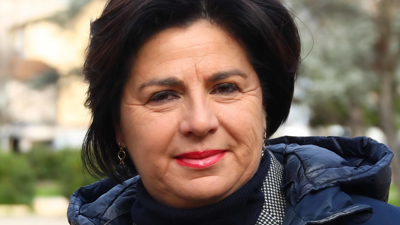 "La struttura è in affitto all’Usl dal 2009: il Comune ha incassato oltre 300mila euro di affitto e ne ha... "La struttura è in affitto all’Usl dal 2009: il Comune ha incassato oltre 300mila euro di affitto e ne ha...