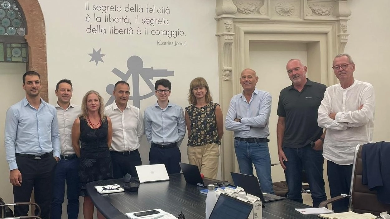 I vertici di «Opus automazione», azienda hi tech fondata nel 1997 a Gavorrano e adesso leader. livello nazionale nel settore dell’ingegneria ambientale e industriale I vertici di «Opus automazione», azienda hi tech fondata nel 1997 a Gavorrano e adesso leader. livello nazionale nel settore dell’ingegneria ambientale e industriale