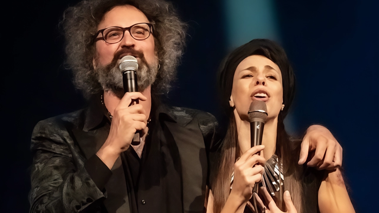 «Torneremo ancora» per Battiato Cristicchi e Amara a San Giovanni Il Concerto mistico torna il 26 agosto alle 21,15 in piazza Masaccio «Torneremo ancora» per Battiato Cristicchi e Amara a San Giovanni Il Concerto mistico torna il 26 agosto alle 21,15 in piazza Masaccio