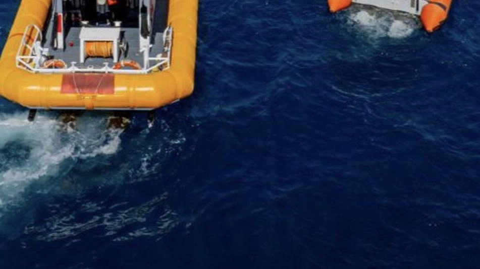 Tragedia a Castiglione della Pescaia: cittadino francese di 77 anni muore in mare a Punta Ala. Cause del decesso ancora da chiarire, ipotesi di malore o annegamento. Recuperato da bagnanti, ma i soccorsi non hanno potuto far nulla. Tragedia a Castiglione della Pescaia: cittadino francese di 77 anni muore in mare a Punta Ala. Cause del decesso ancora da chiarire, ipotesi di malore o annegamento. Recuperato da bagnanti, ma i soccorsi non hanno potuto far nulla.