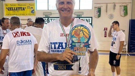 Il medico Luca Magni grande appassionato di basket
