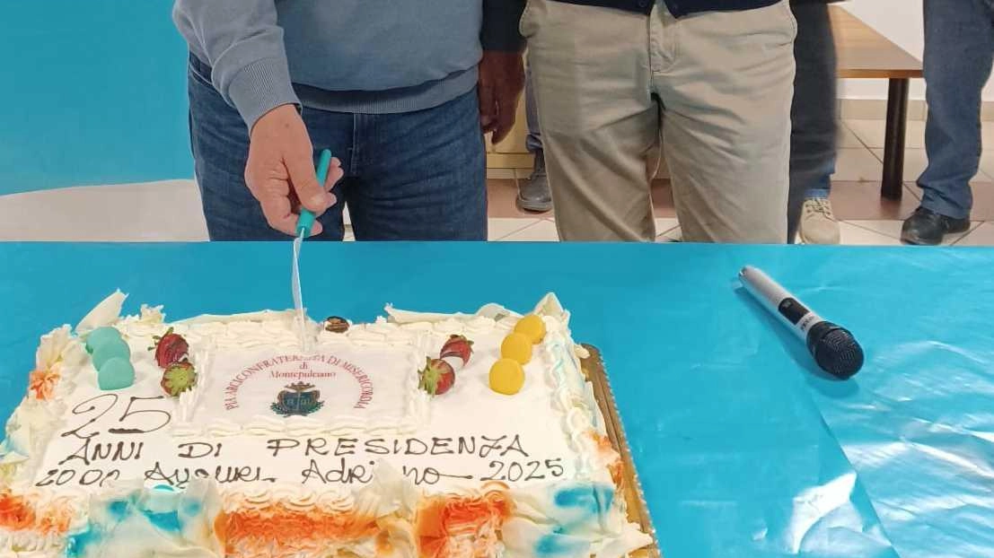 Il Sindaco, Michele Angiolini, che si rende complice di una macchinazione perfetta, curata nei dettagli, e chiede un incontro urgente...
