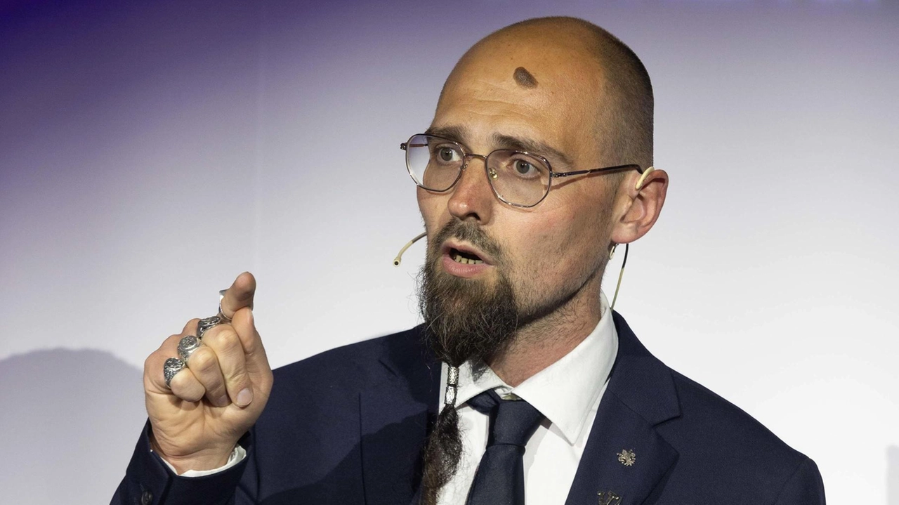 Palagi (Sinistra Progetto Comune) e l’assessore alle Partercipate Bettarini Palagi (Sinistra Progetto Comune) e l’assessore alle Partercipate Bettarini