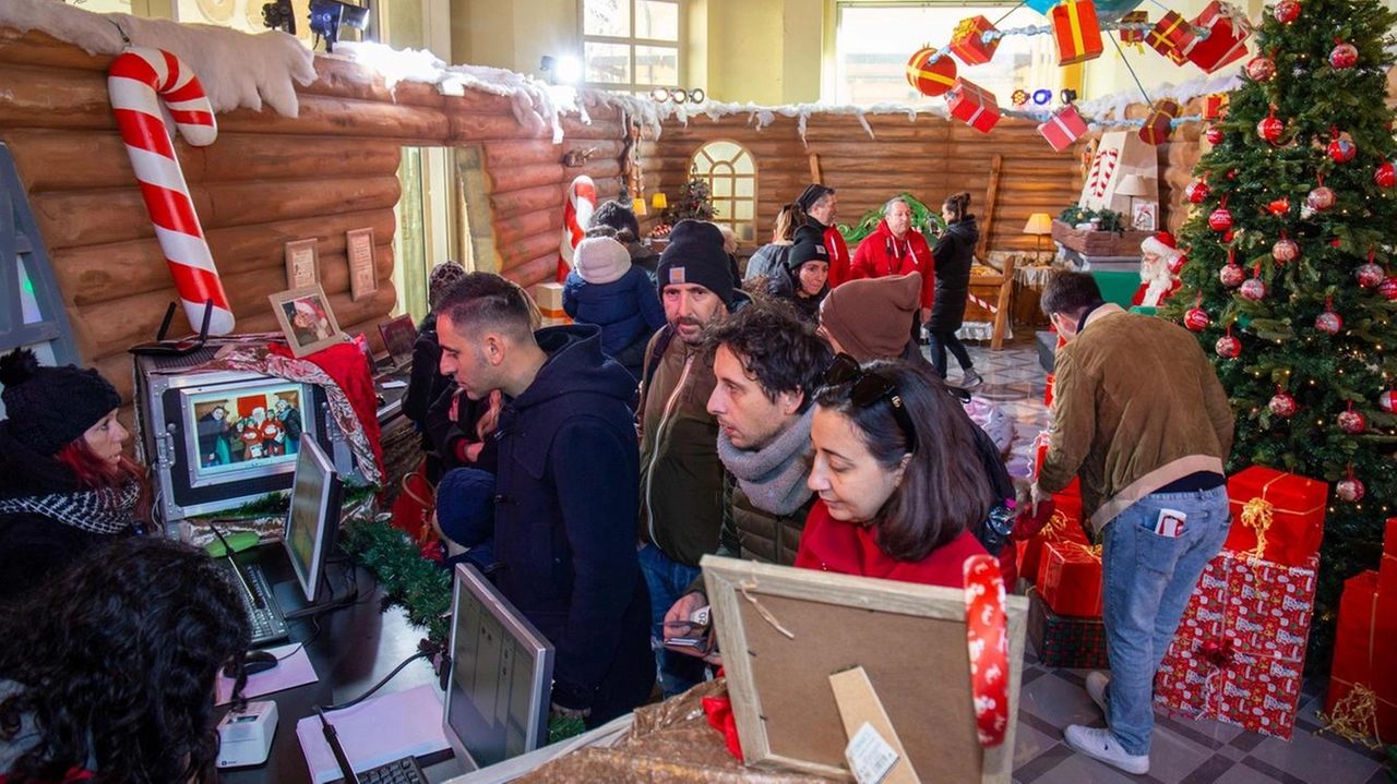 La Baita di Babbo Natale è una delle attrazioni maggiori in città La Baita di Babbo Natale è una delle attrazioni maggiori in città