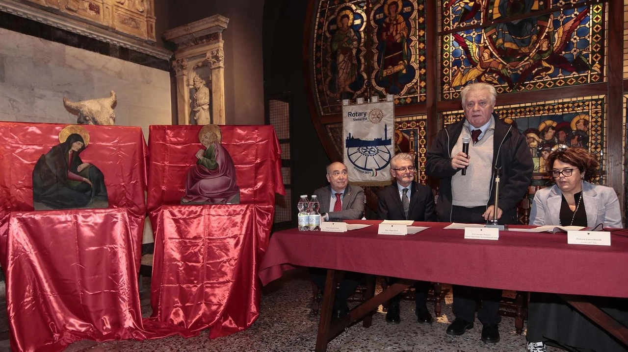 La presentazione delle due tavole realizzate dall’artista di Giovanni di Paolo: le opere restaurate torneranno nel museo dell’Opera del Duomo di Siena, grazie al Rotary Siena Est La presentazione delle due tavole realizzate dall’artista di Giovanni di Paolo: le opere restaurate torneranno nel museo dell’Opera del Duomo di Siena, grazie al Rotary Siena Est