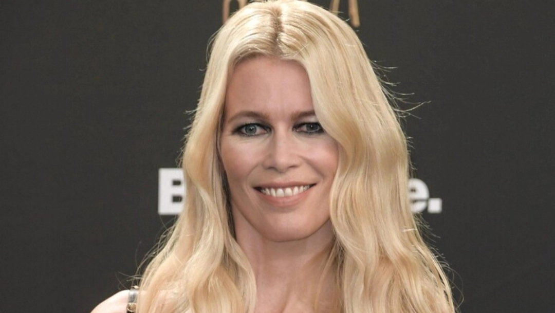 Claudia Schiffer (Foto Ansa) Claudia Schiffer (Foto Ansa)