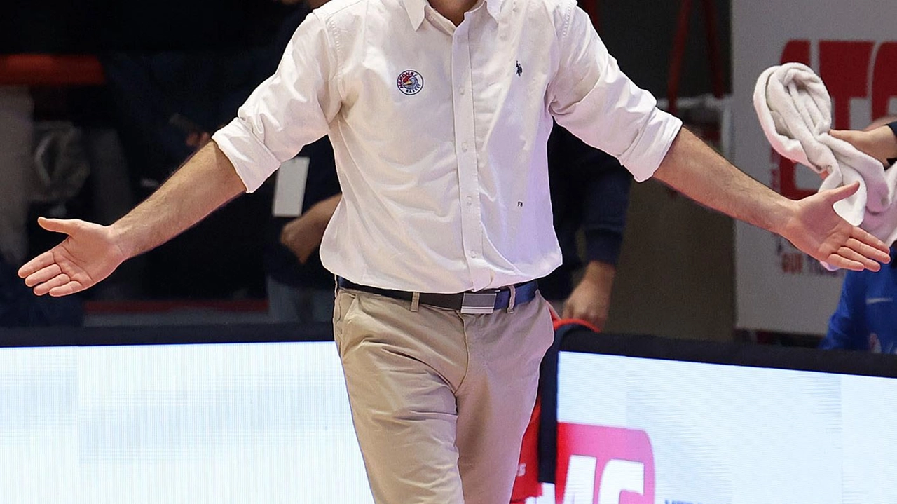 «La partita di venerdì è stata giocata senza la giusta energia», ha ammesso il coach degli aironi Federico Barsotti