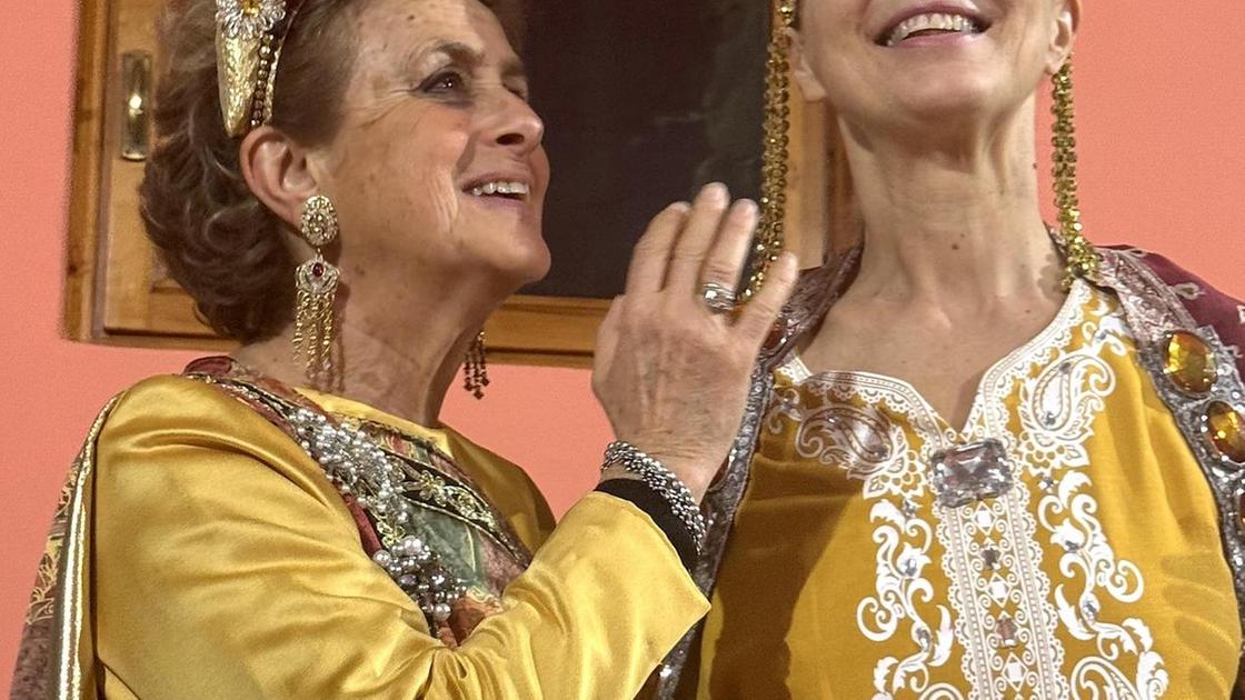 Streghe in scena. Il Rotary recita al Petrarca Streghe in scena. Il Rotary recita al Petrarca