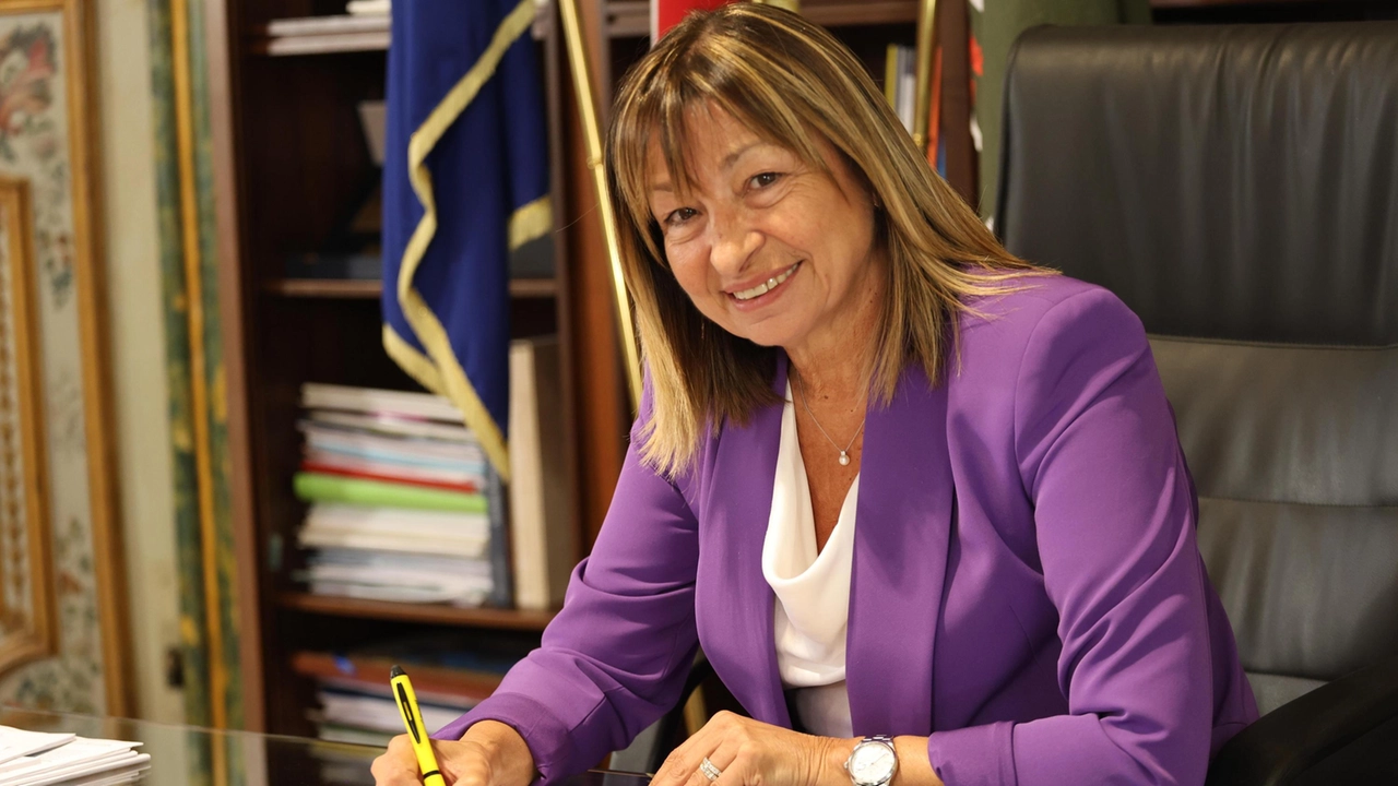 Donatella Tesei (Lega), avvocato, è presidente della Regione Umbria dall’11 novembre 2019. È stata inoltre sindaco di Montefalco dal 2009 al 2019 e senatrice della Repubblica nella XVIII legislatura Donatella Tesei (Lega), avvocato, è presidente della Regione Umbria dall’11 novembre 2019. È stata inoltre sindaco di Montefalco dal 2009 al 2019 e senatrice della Repubblica nella XVIII legislatura
