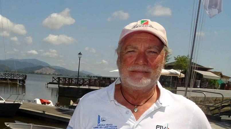 Un appello al sindaco Giorgio Del Ghingaro, affinché intervenga nella querelle sollevata dal ponticello sul lago. Calato dal Festival Puccini... Un appello al sindaco Giorgio Del Ghingaro, affinché intervenga nella querelle sollevata dal ponticello sul lago. Calato dal Festival Puccini...