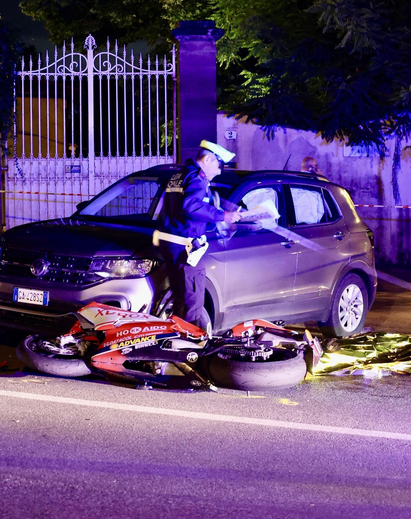 l incidente al piazzale schianto contro un auto muore motociclista da Lanazione.it l incidente al piazzale schianto contro un auto muore motociclista