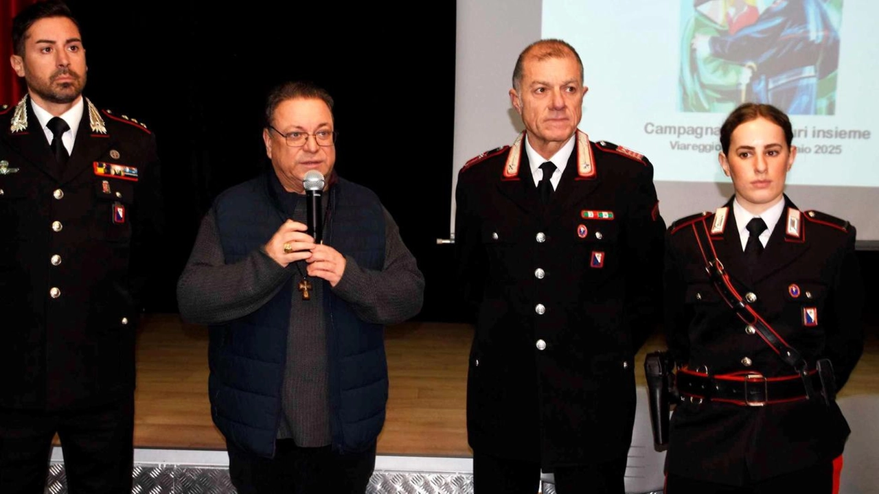 Marco Colella,. Don Luigi Pellegrini, il luogotenente Ferrario e il maresciallo Capossela Marco Colella,. Don Luigi Pellegrini, il luogotenente Ferrario e il maresciallo Capossela