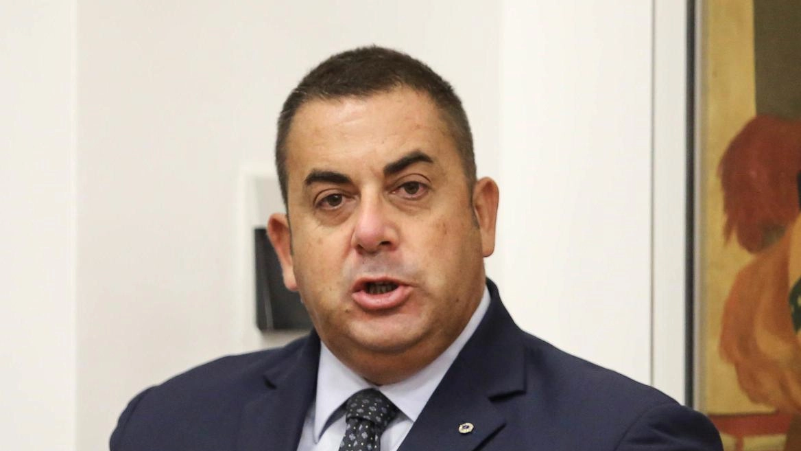 Il sindaco di Todi Antonino Ruggiano insieme al Comune promuove una serie di incontri in città dedicati ai grandi temi Il sindaco di Todi Antonino Ruggiano insieme al Comune promuove una serie di incontri in città dedicati ai grandi temi