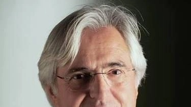"Il sindaco ha modificato i parametri di aggiudicazione delle spiagge comunali, privilegiando il fattore economico". Nuovo attacco del gruppo Amo... "Il sindaco ha modificato i parametri di aggiudicazione delle spiagge comunali, privilegiando il fattore economico". Nuovo attacco del gruppo Amo...