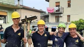 La Misericordia di Chianciano Terme interviene a Faenza per aiutare la popolazione colpita dal maltempo in Emilia-Romagna, fornendo supporto con volontari e attrezzature. Un'azione di solidarietà fondamentale in situazioni di emergenza. La Misericordia di Chianciano Terme interviene a Faenza per aiutare la popolazione colpita dal maltempo in Emilia-Romagna, fornendo supporto con volontari e attrezzature. Un'azione di solidarietà fondamentale in situazioni di emergenza.