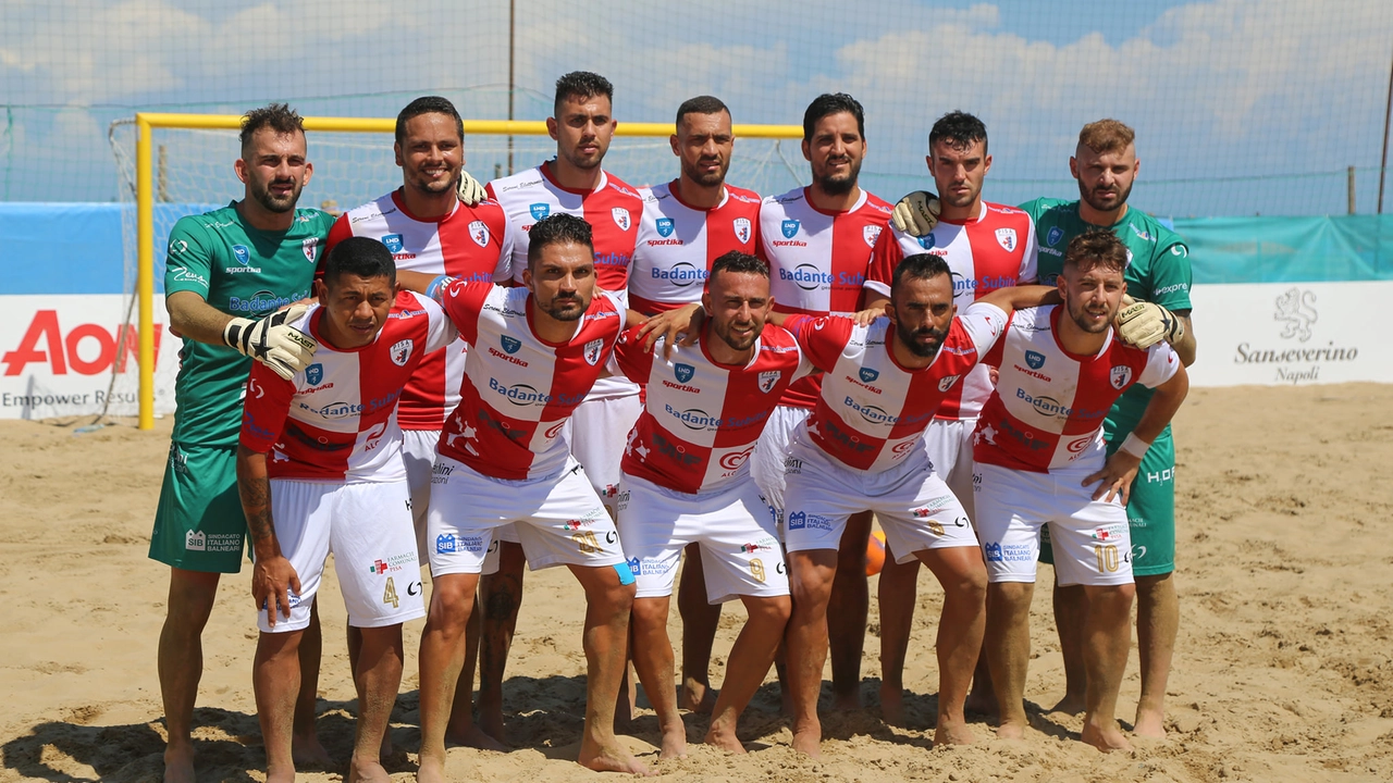 Una formazione del Pisa Beach Soccer