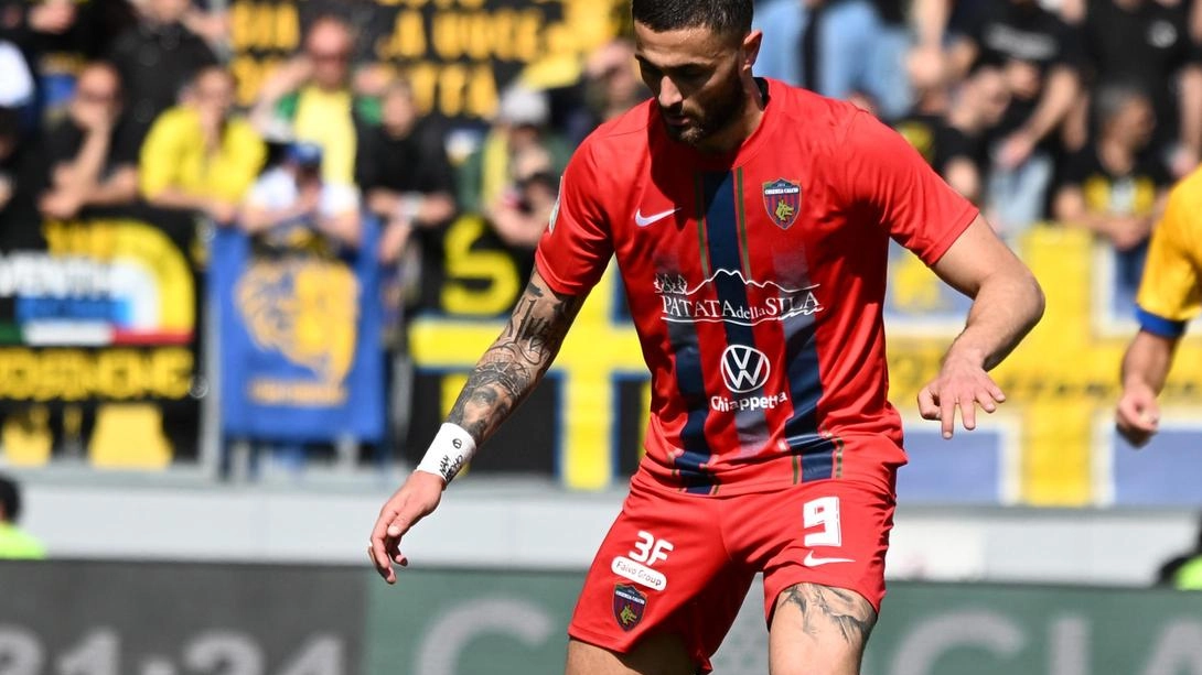 Gabriele Artistico è il nuovo attaccante dello Spezia: oggi visite mediche e firma del contratto per il giocatore della. Lazio l’anno scorso al Cosenza Gabriele Artistico è il nuovo attaccante dello Spezia: oggi visite mediche e firma del contratto per il giocatore della. Lazio l’anno scorso al Cosenza