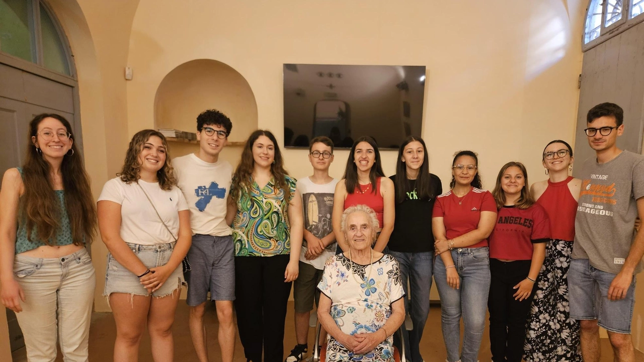 Ha 88 anni, perse la madre e le sorelline sotto la furia nazista "Ho passato la vita a raccontare quella immane tragedia ai giovani".