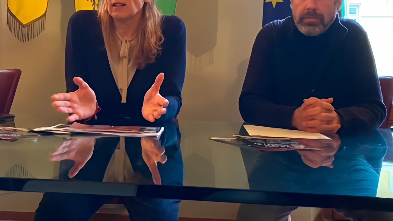 La sindaca Simona Rossetti e il dirigente architetto Lorenzo Ricciarelli La sindaca Simona Rossetti e il dirigente architetto Lorenzo Ricciarelli