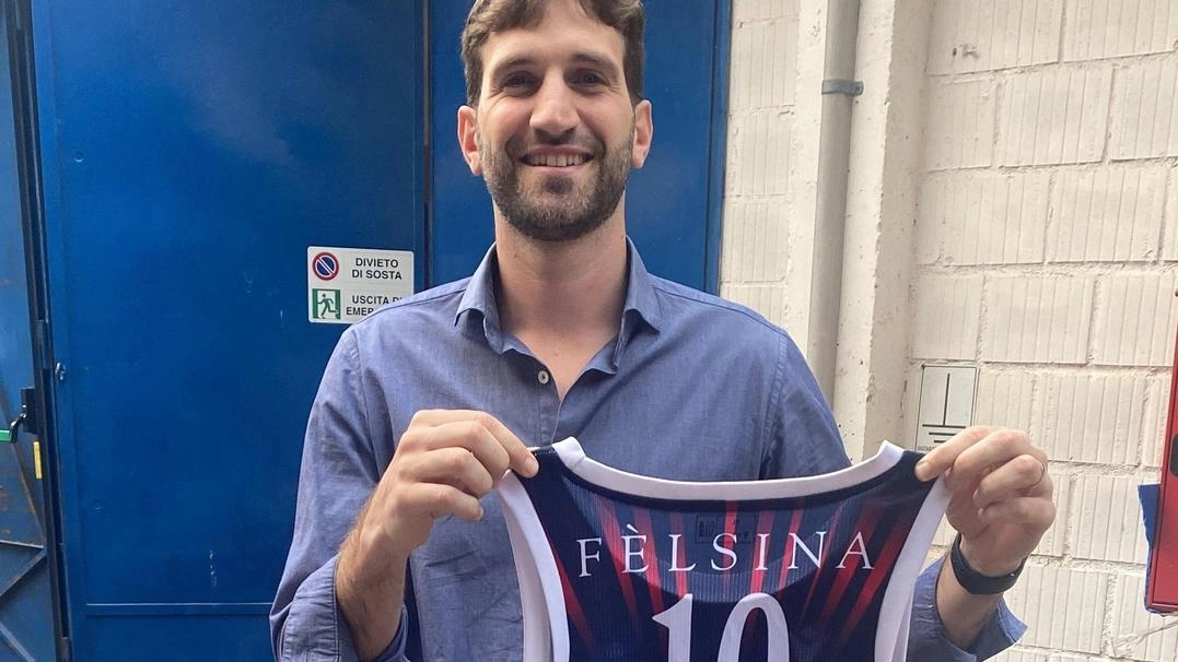 La Virtus Siena celebra 75 anni con eventi speciali e l'addio al basket di Gianmarco Olleia. La Virtus Siena celebra 75 anni con eventi speciali e l'addio al basket di Gianmarco Olleia.