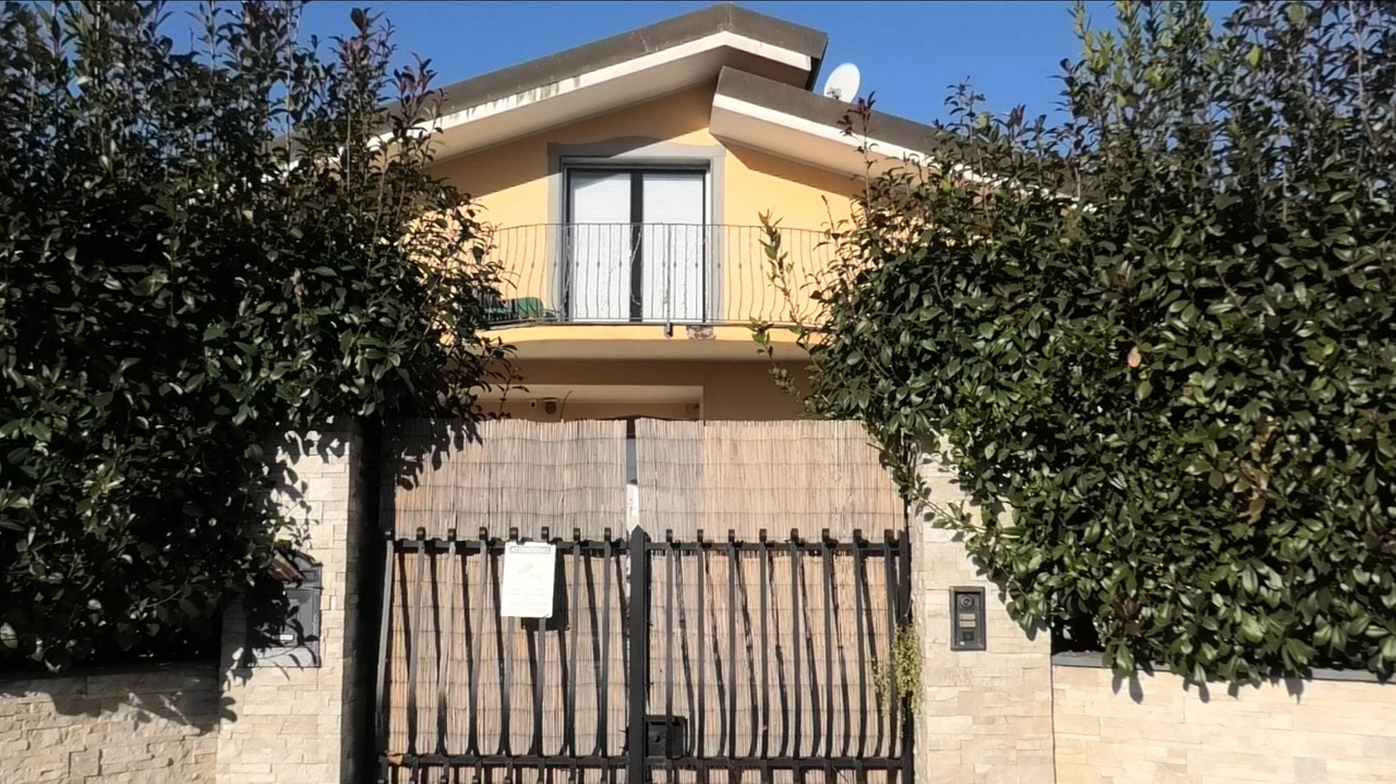 L’abitazione del medico in via Marina (località Cervaiolo) a Montignoso L’abitazione del medico in via Marina (località Cervaiolo) a Montignoso