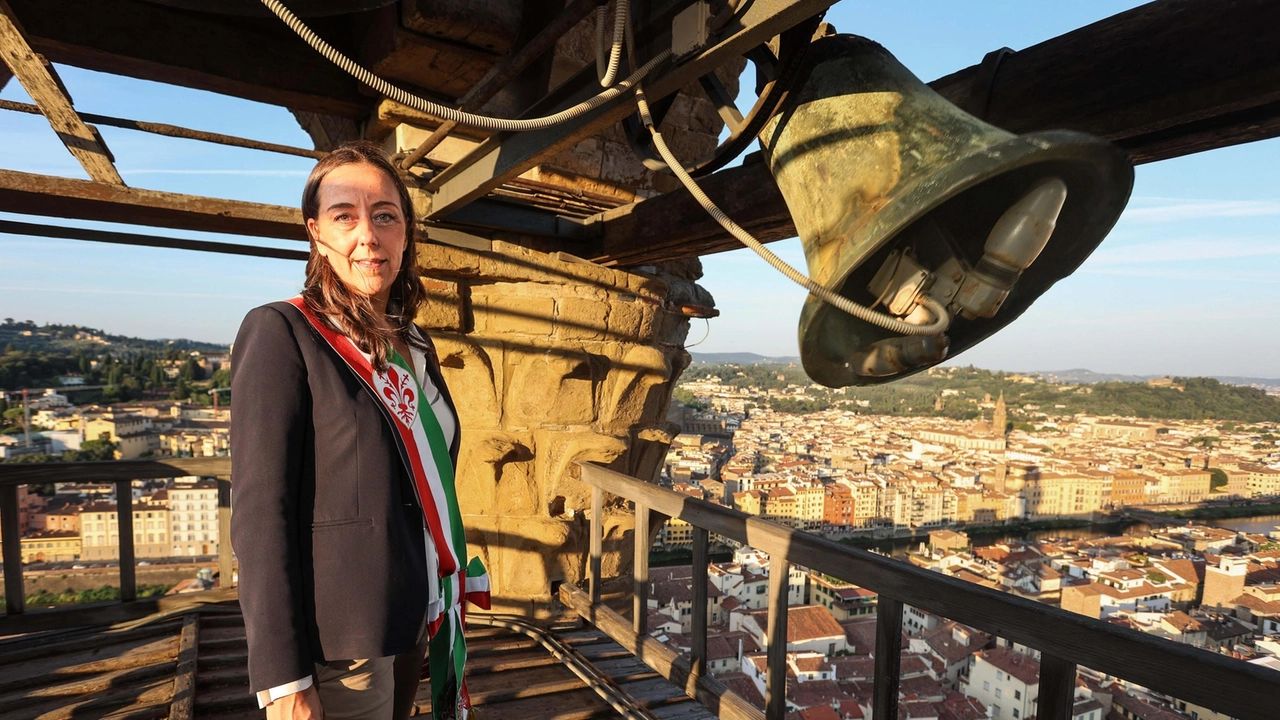 Funaro emozionata ai rintocchi della campana simbolo della Liberazione. Attacchi a premierato e autonomia differenziata "in difesa della costituzione". Funaro emozionata ai rintocchi della campana simbolo della Liberazione. Attacchi a premierato e autonomia differenziata "in difesa della costituzione".