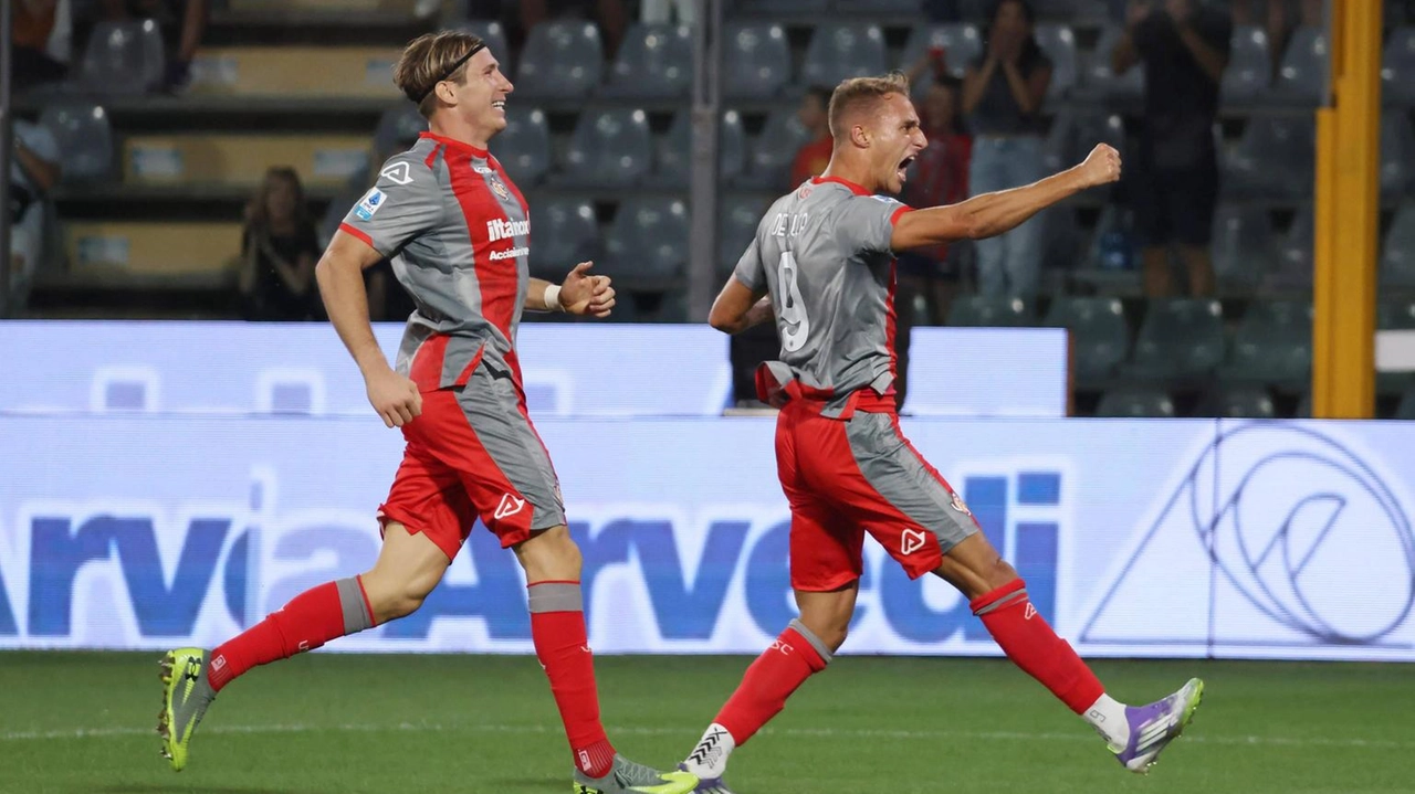 Decide nei minuti di recupero rigore di De Luca Decide nei minuti di recupero rigore di De Luca