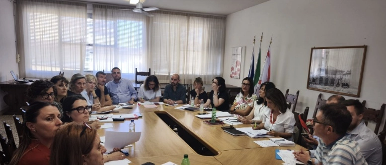 Residenzialità e non autosufficienza: il Valdarno fa il punto in conferenza zonale dei sindaci integrata