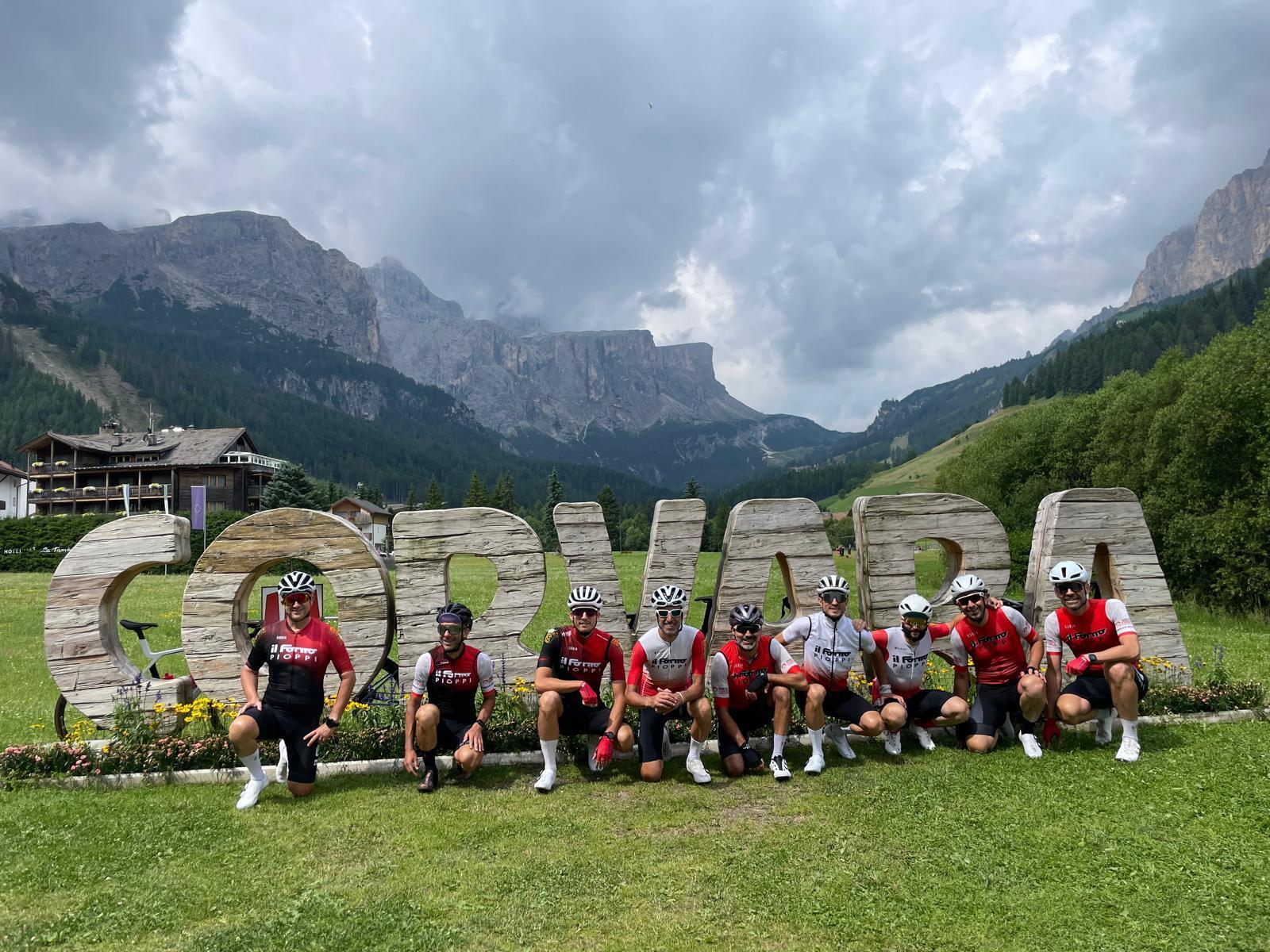 https://www.lanazione.it/image-service/view/acePublic/alias/contentid/YWQwM2E3MDItNGJlZC00/0/forno-pioppi-onora-le-dolomiti.jpeg