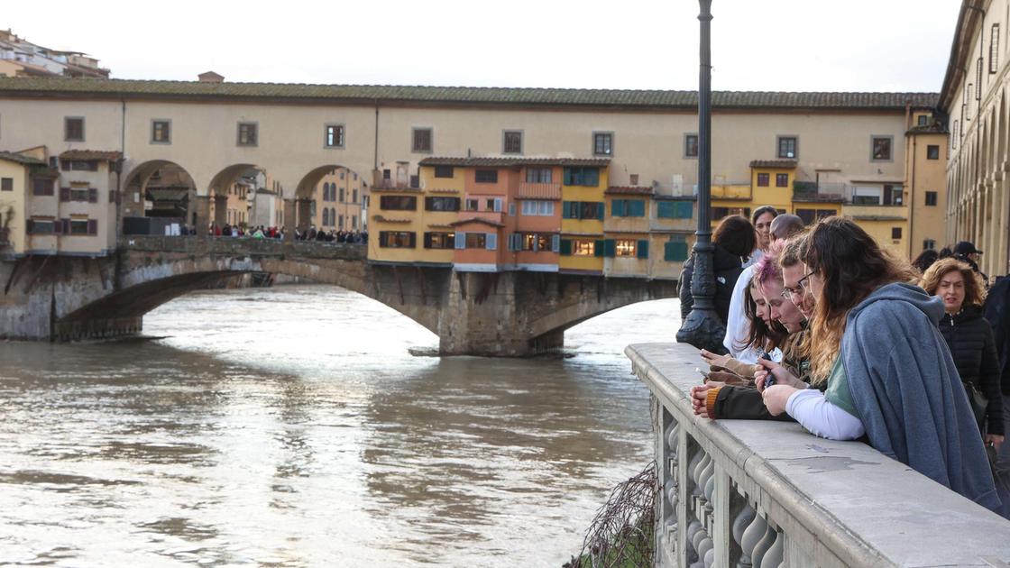 Bomba acqua da Lanazione.it bomba d acqua su firenze pioggia grandine e strade allagate in città