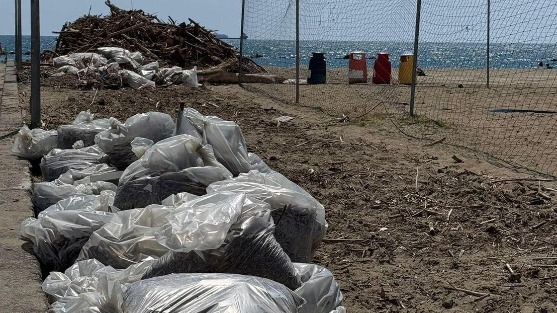 "Fontane a secco e incuria. Lungomare abbandonato". La denuncia di Zaccagna "Fontane a secco e incuria. Lungomare abbandonato". La denuncia di Zaccagna