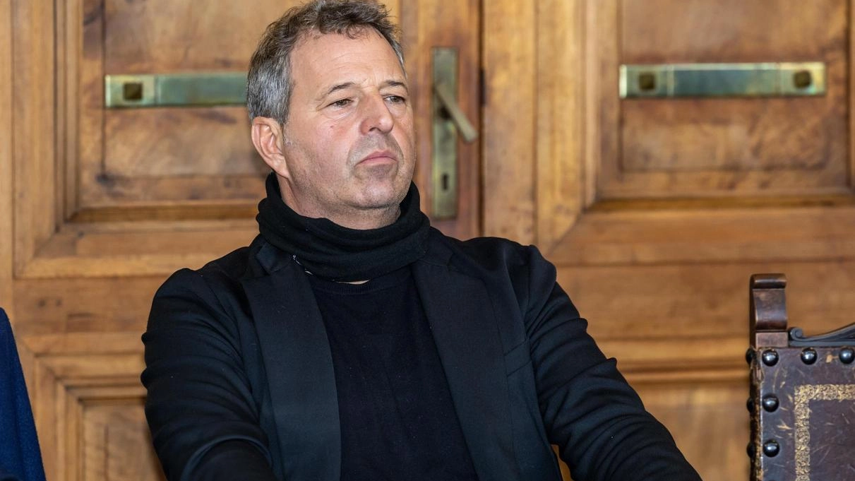 Il commerciante e consigliere di minoranza Andrea Bonvicini attacca il sindaco Del Rosso sul tema sicurezza Il commerciante e consigliere di minoranza Andrea Bonvicini attacca il sindaco Del Rosso sul tema sicurezza