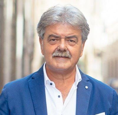 https://www.lanazione.it/image-service/view/acePublic/alias/contentid/YWQzYTUyMGItNjljMi00/0/marchetti-attacca-sulla-francigena-siamo-irrilevanti.jpeg?f=1.91:1&w=1200