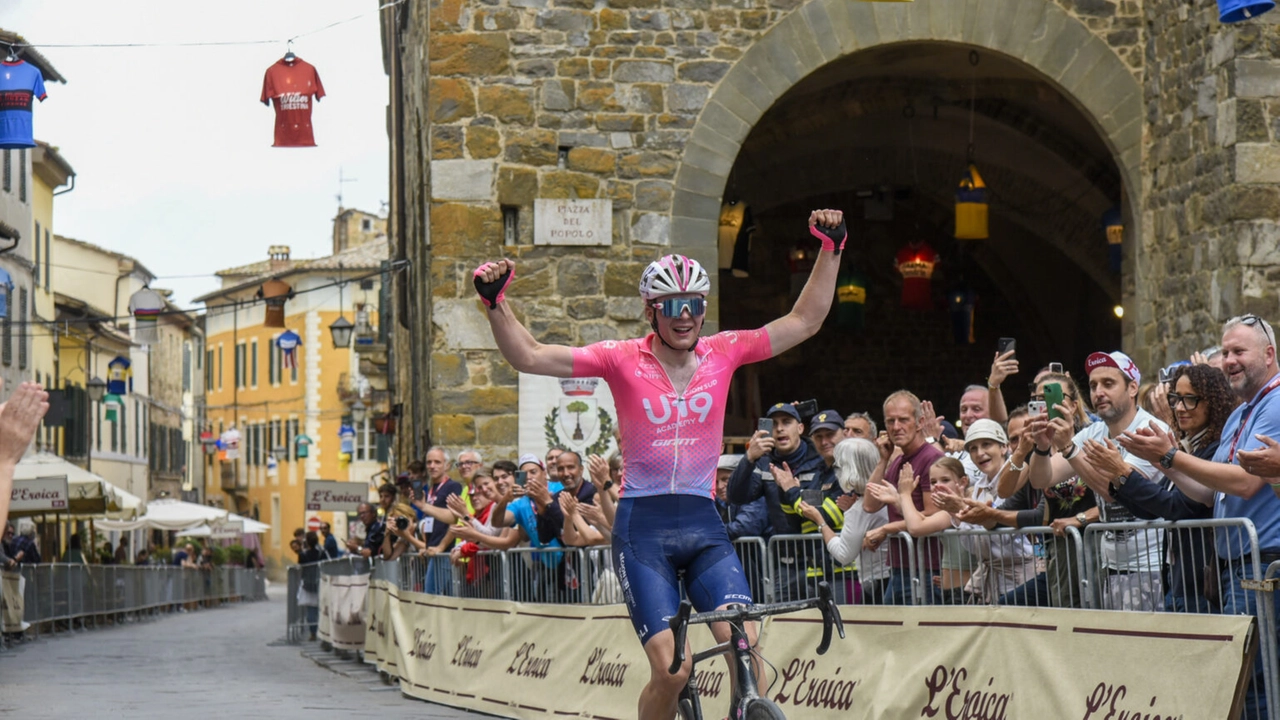 Ciclismo: in cantiere l'Eroica Juniores da Siena a Montalcino