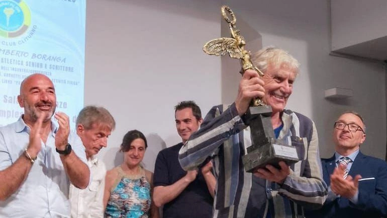 Il medico Lamberto Boranga, ex portiere del Perugia, poi passato all’atletica, ha ricevuto il premio “Paladino del Fair Play”...