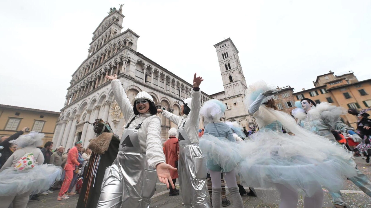 Piace la formula del Carnevale in città e la sinergia con quello di Viareggio Piace la formula del Carnevale in città e la sinergia con quello di Viareggio