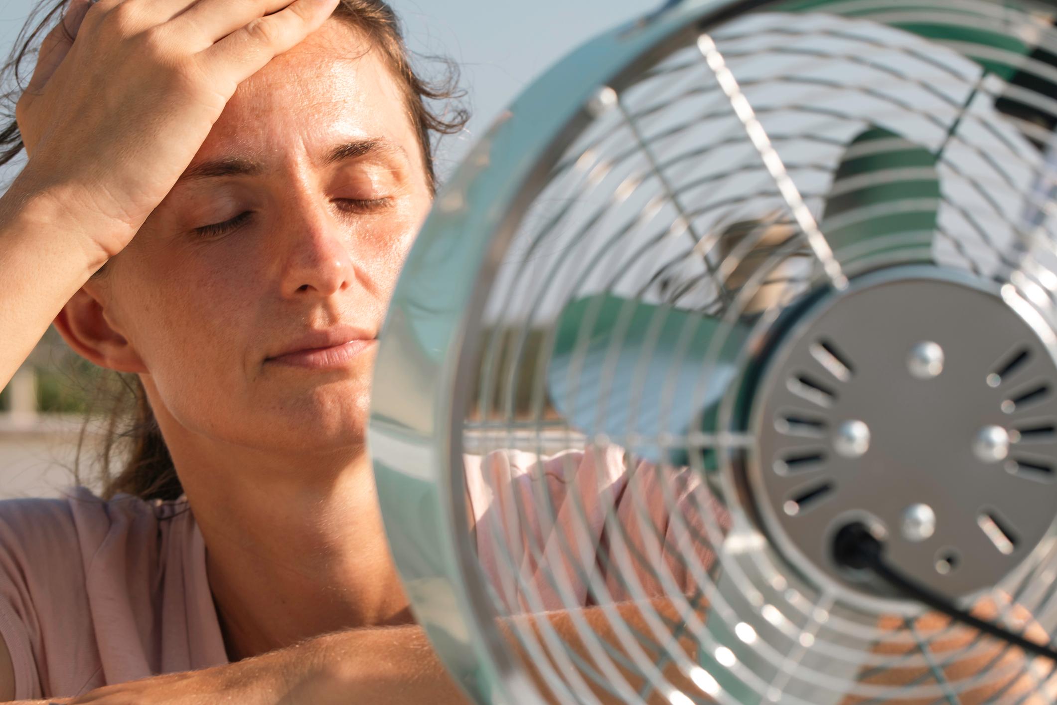Firenze, ondata di calore più intensa degli ultimi 10 anni: picchi vicino ai 40 gradi per altri 5 giorni Firenze, ondata di calore più intensa degli ultimi 10 anni: picchi vicino ai 40 gradi per altri 5 giorni