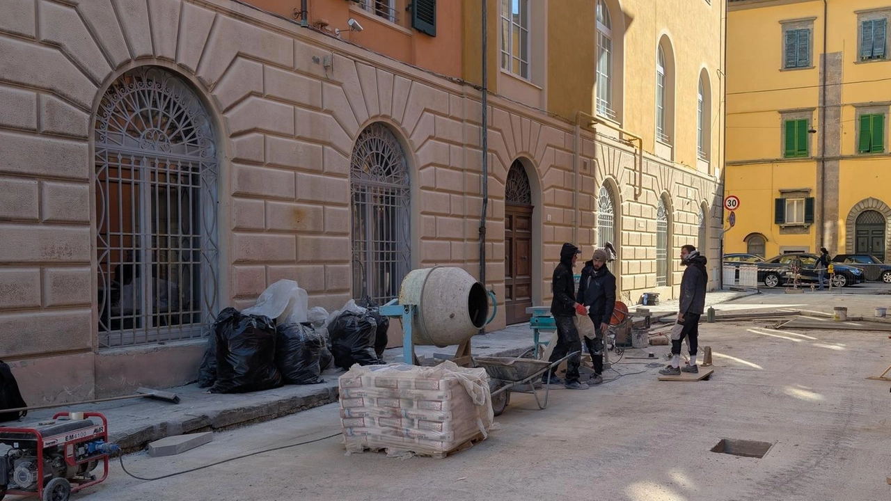 Il sindaco sul cantiere Il sindaco sul cantiere