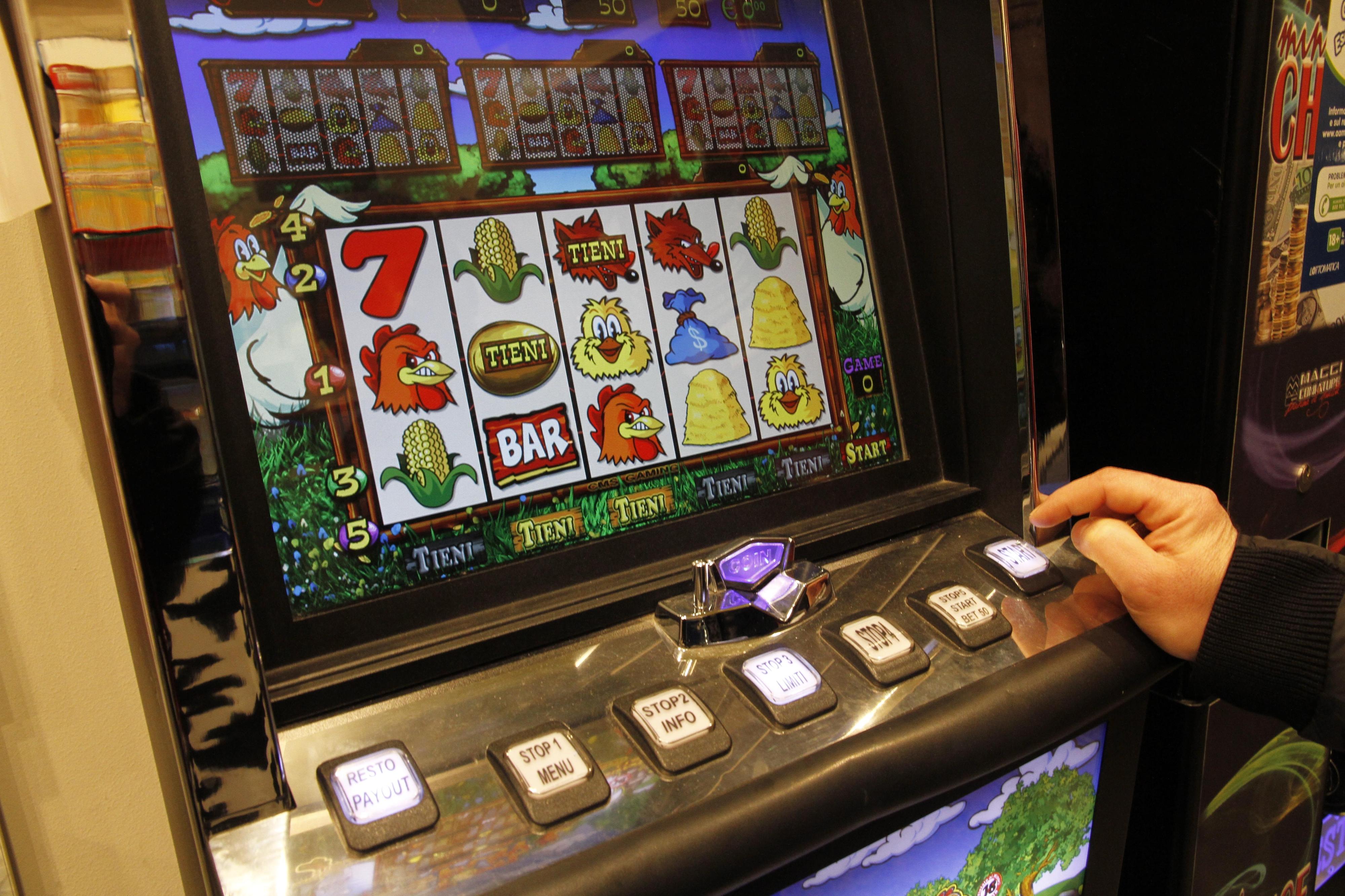 gioco d azzardo è allarme spesi oltre 337 milioni nell empolese valdelsa in fumo interi stipendi