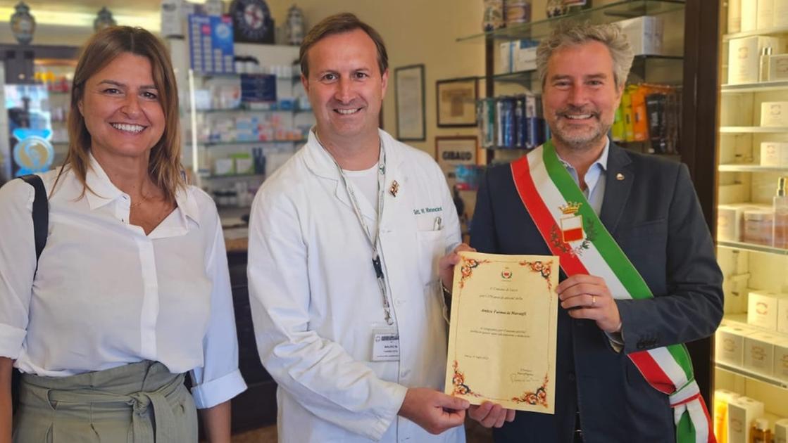 https://www.lanazione.it/image-service/view/acePublic/alias/contentid/YWUzOTdlNTItMWNlOS00/0/farmacia.jpeg?f=16:9&w=1200&h=630