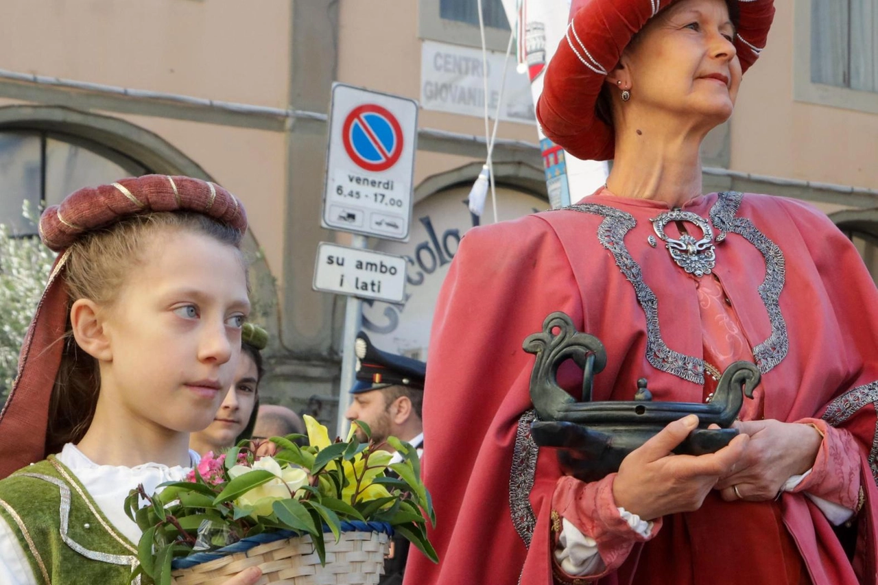 La festa della Beata Giovanna. Tra corteo, luna park e stand