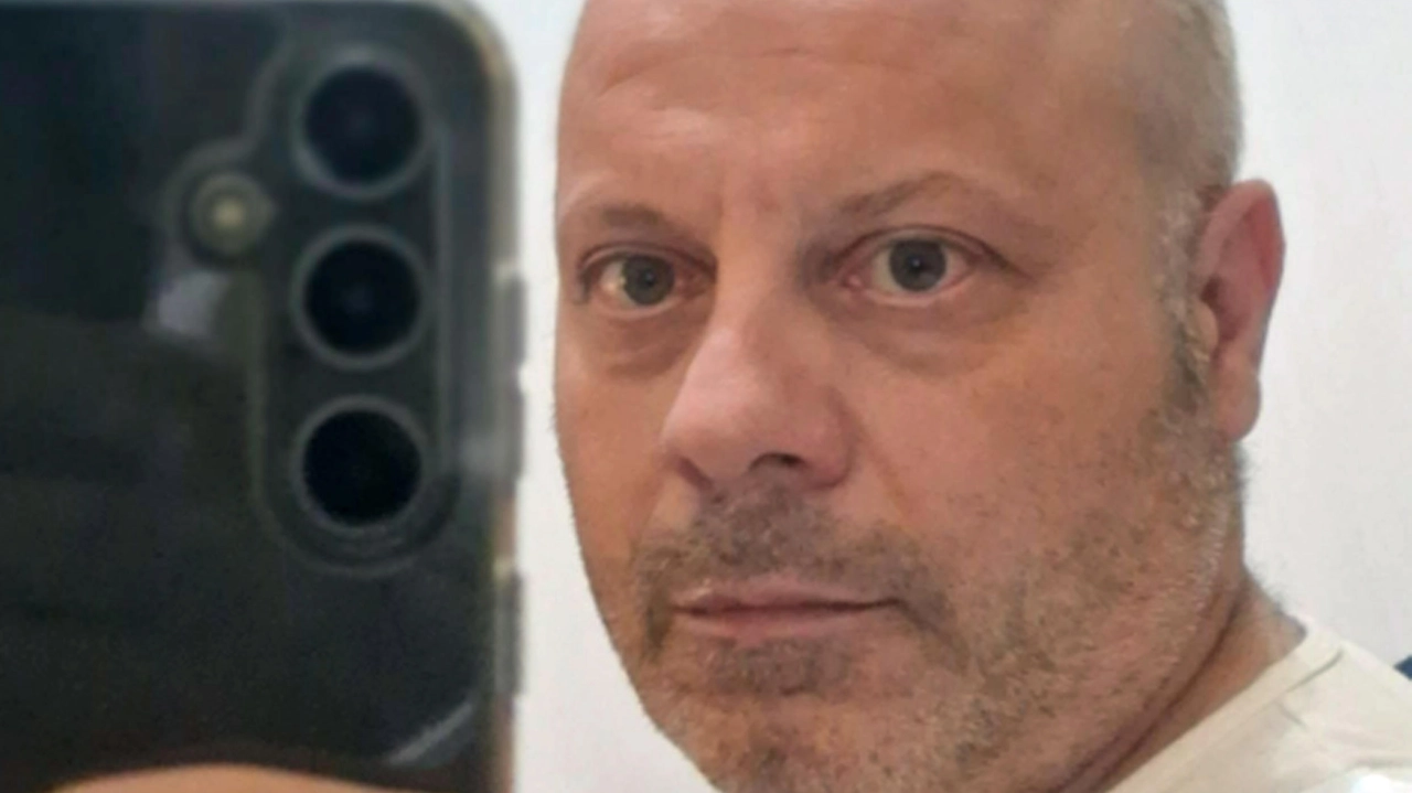Vincenzo Martinelli, 51 anni, la prima vittima identificata a seguito dell'esplosione avvenuta a Calenzano. Martinelli era autista di autocisterne e viveva a Prato (Ansa)