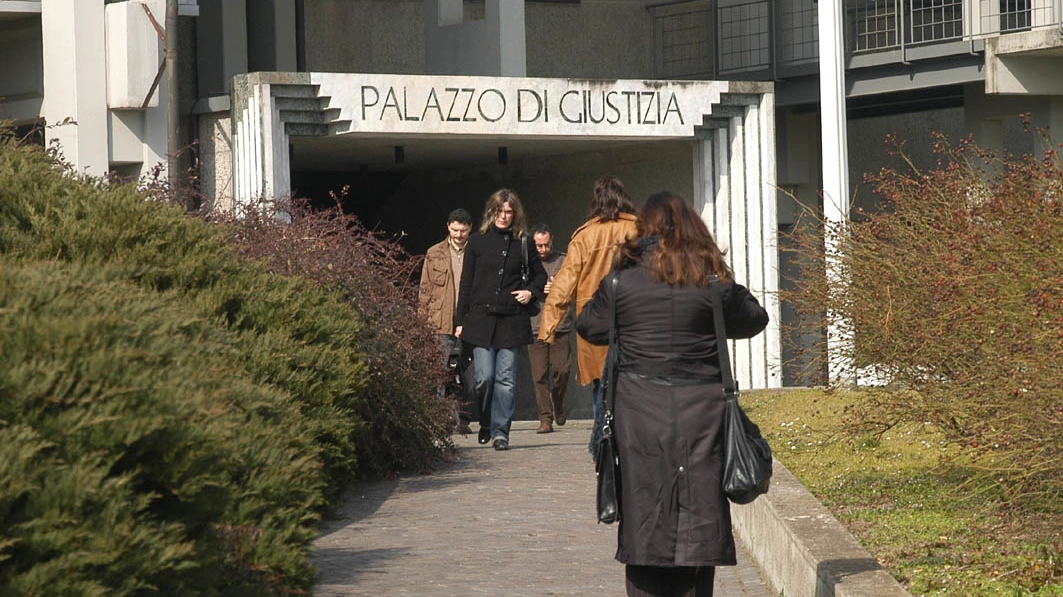 Il tribunale di Prato in una foto di repertorio