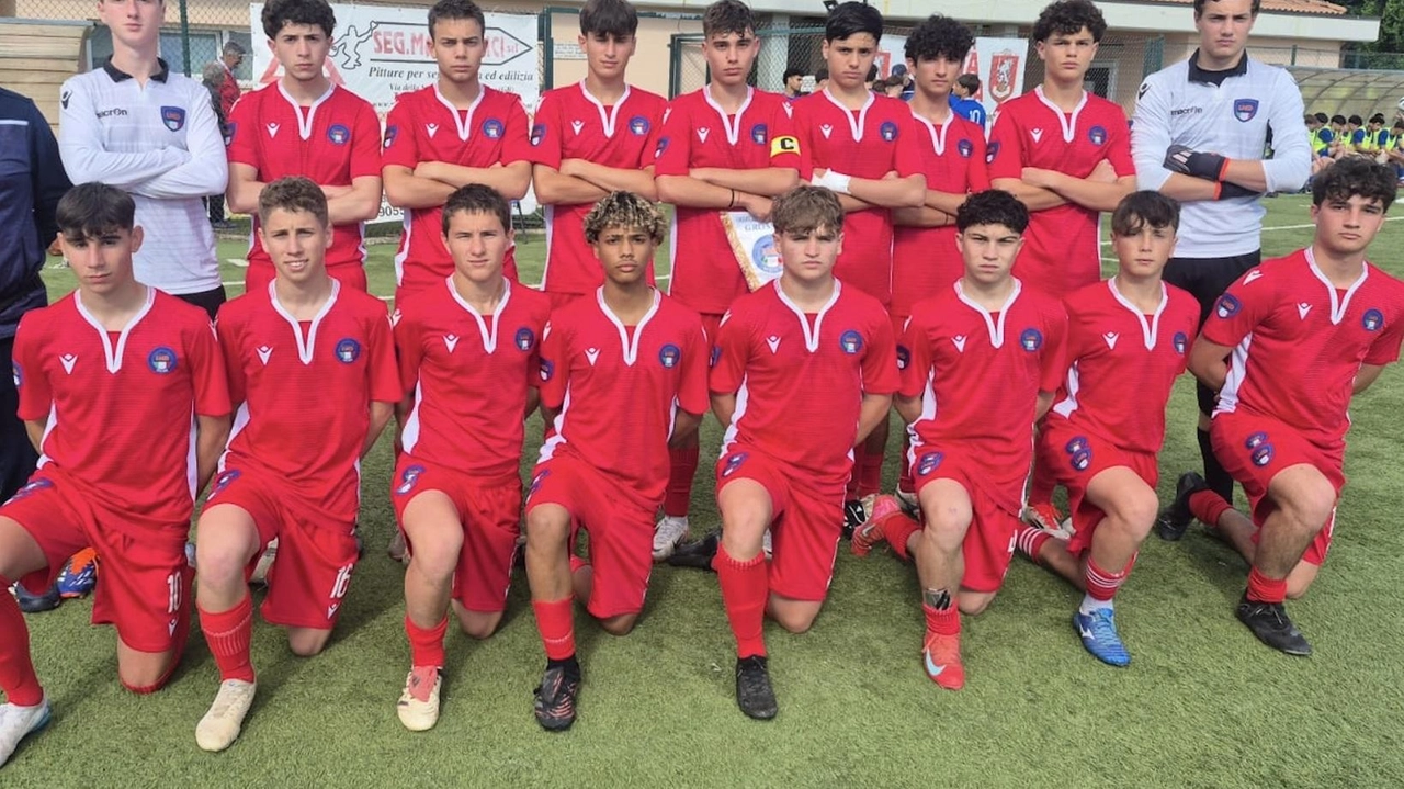 La rosa degli Allievi 2009 La selezione maremmana si è arresa di fronte ai pari età di Firenze così come i Giovanissimi 2011 La rosa degli Allievi 2009 La selezione maremmana si è arresa di fronte ai pari età di Firenze così come i Giovanissimi 2011