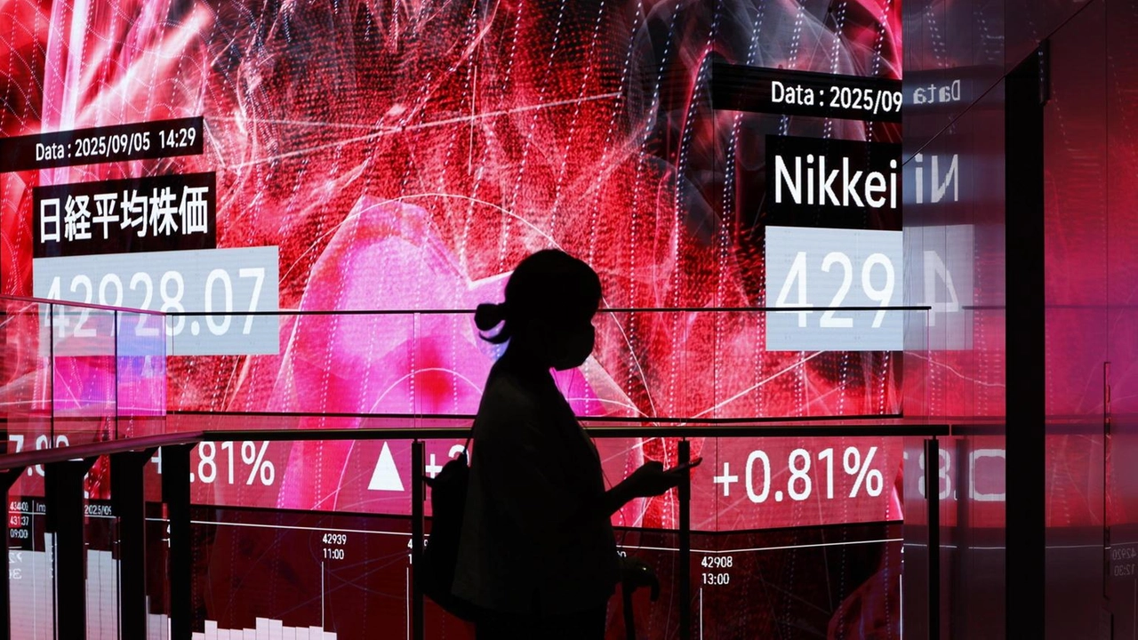 Indice Nikkei aggiorna record in scia a ottimismo Wall Street