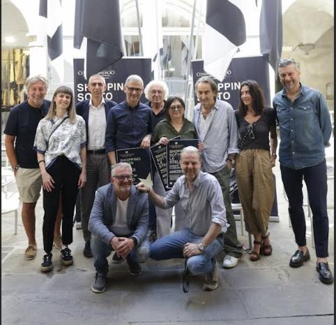 sabato torna shopping sotto le stelle ad arezzo